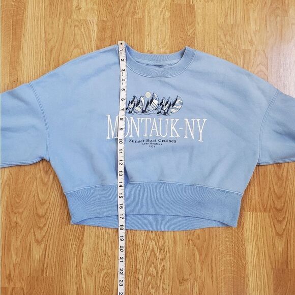 Abercrombie & Fitch Graphic crop Sweatshirt sz Xs - Picture 12 of 15